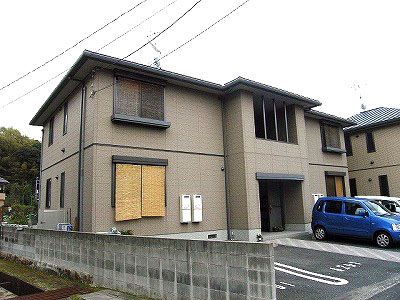 シャルマン西浜 A棟の外観画像