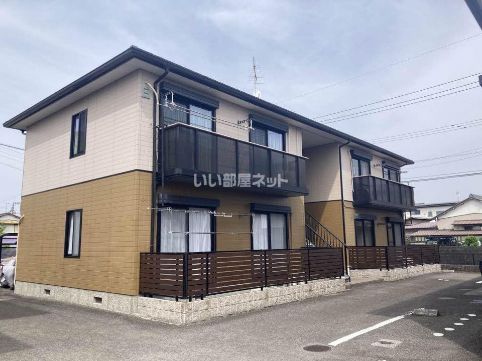 溝渕ハイツ B棟の外観画像