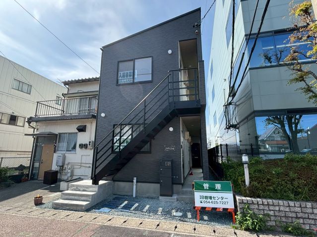ステラファースト草薙の外観画像