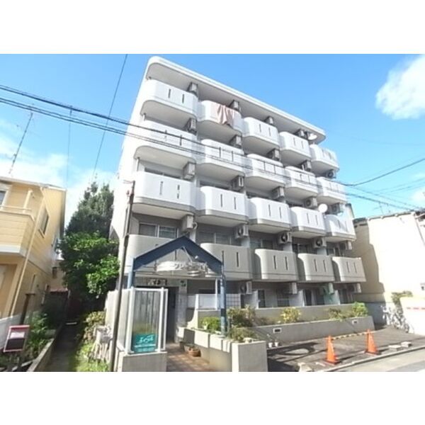 プレスイン城下の外観画像
