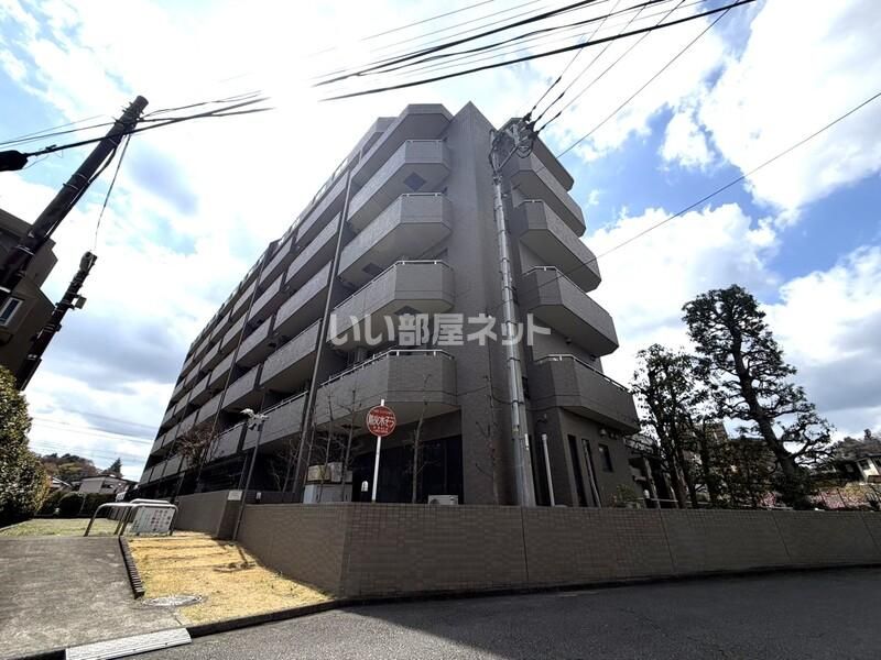 グリーンコーポ鶴川の外観画像