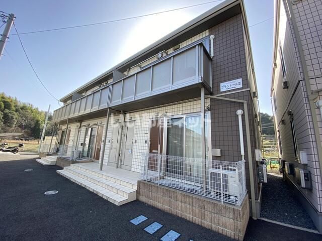 プランドールⅢの外観画像