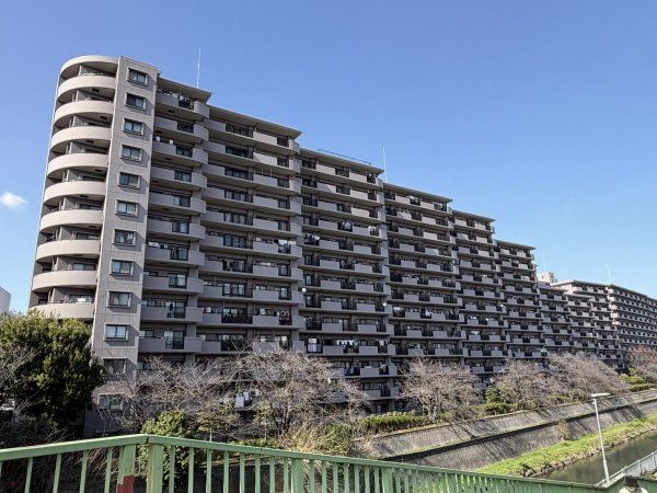 ラミーユ浦和ハイライズ ファーストキャッスルの外観画像