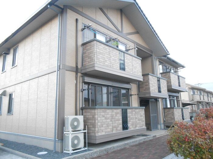 プリムヴェール B棟の外観画像