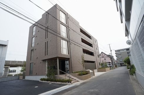 フラットフィールドの外観画像