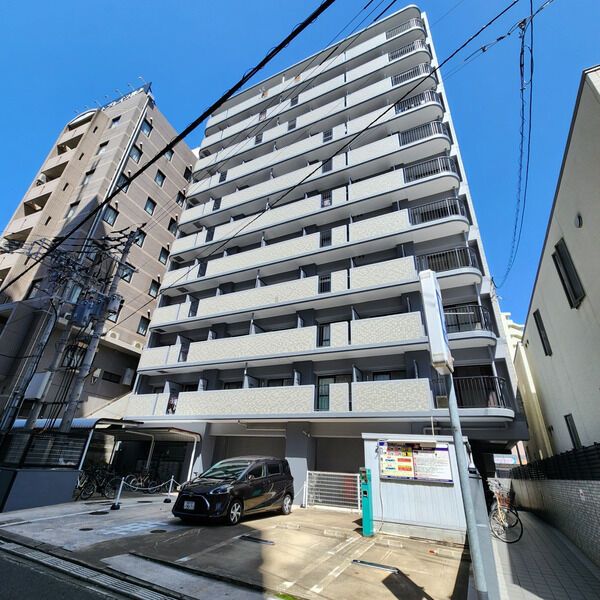 クリムゾン博多の外観画像