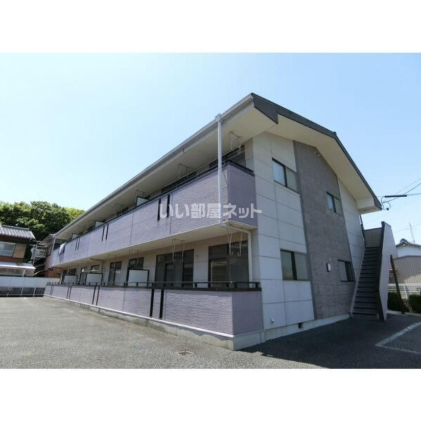 クラスレス八田の外観画像