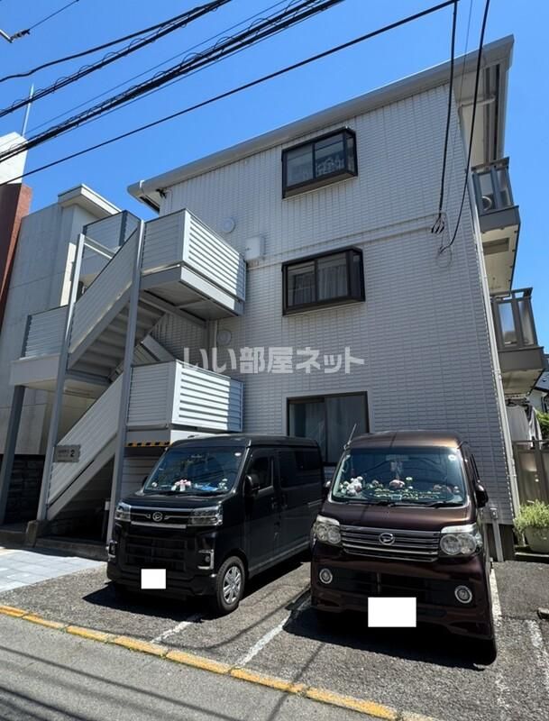 クイーンズ2の外観画像