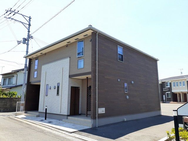 ロイヤルパークⅡの外観画像