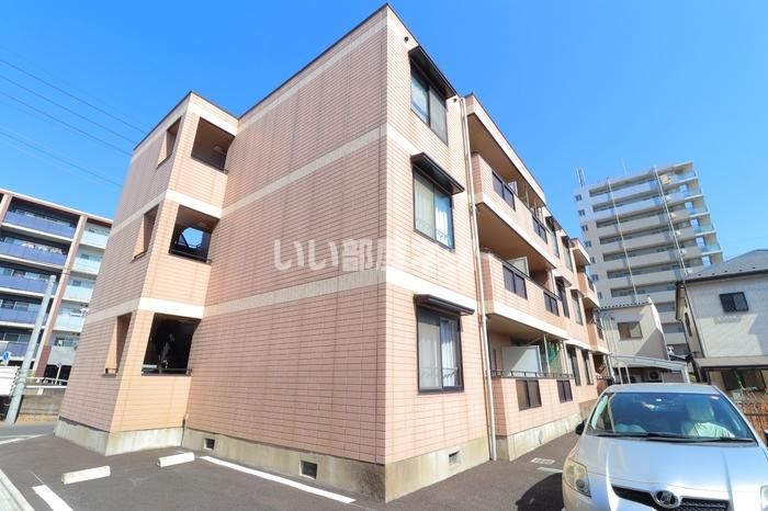 ロイヤルハイツ矢島の外観画像