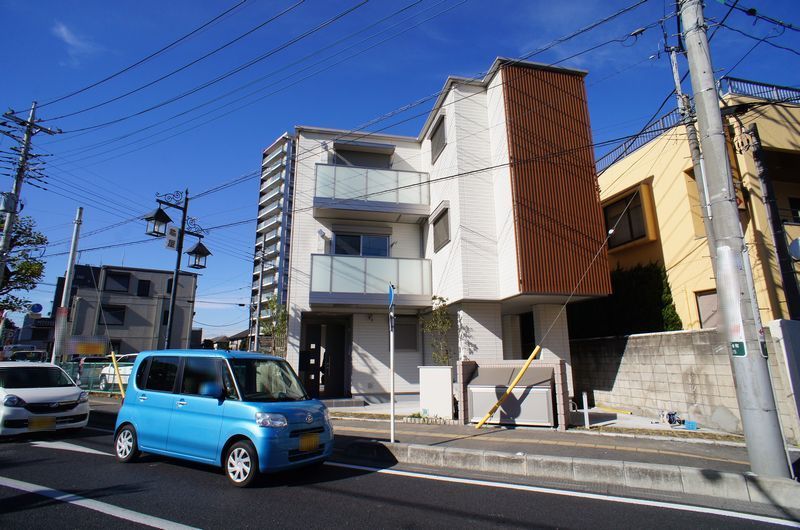 アネシスの外観画像