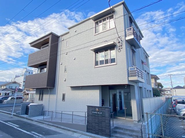 シャルムローズの外観画像