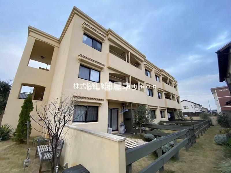 VILLA COCOON上島の外観画像