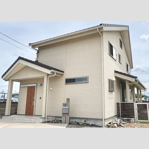 高岡本町秋葉戸建の外観画像