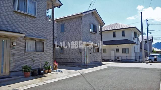 荒目ハイツの外観画像