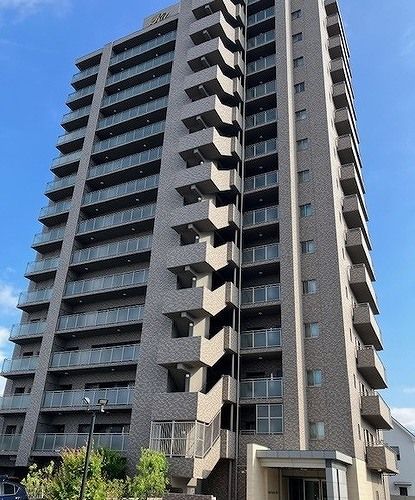ロイヤルガーデン北前川の外観画像