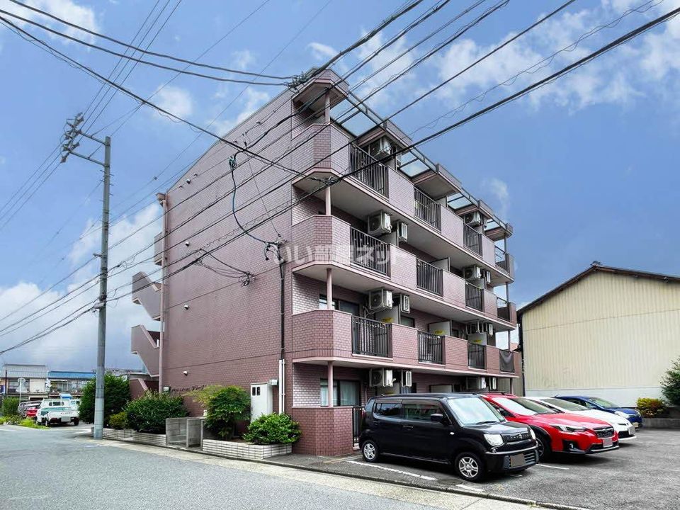 グランドステータスフリーダムの外観画像