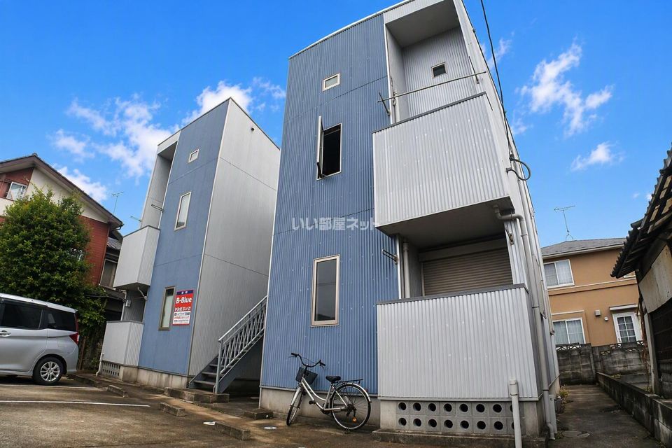 B-Blueの外観画像
