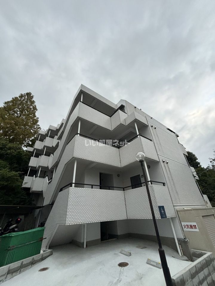 カレッジタウングリーンヒルAの外観画像