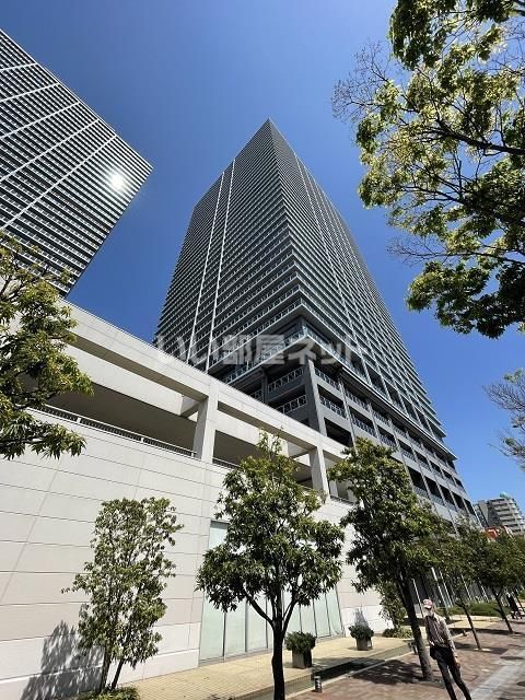 メガシティタワーズ ザ・イーストの外観画像
