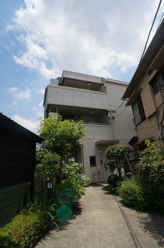 ブルーアースの外観画像