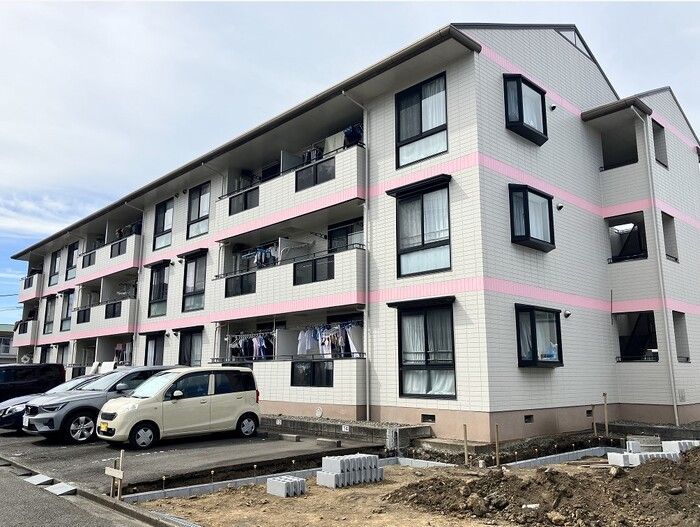 アルベールの外観画像