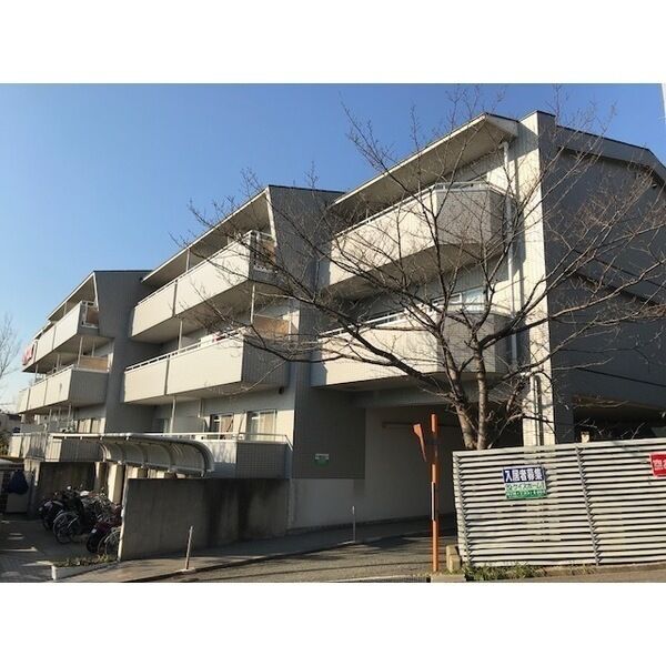 高倉山ハイツの外観画像