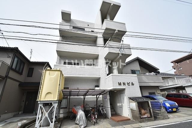 MNビルの外観画像