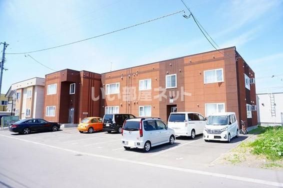 リナージュの外観画像