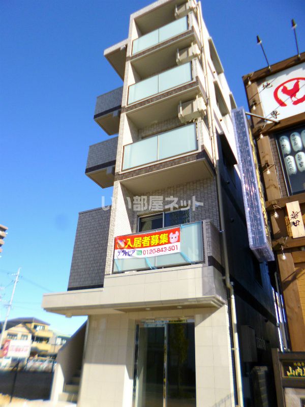 Cent seize Kaz.の外観画像