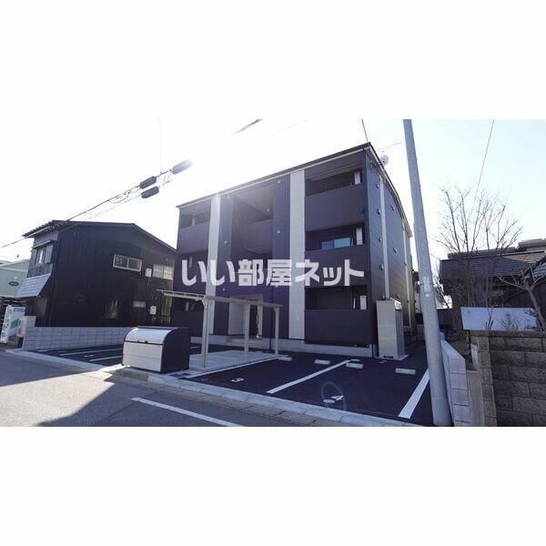 プラザドゥシャレーの外観画像