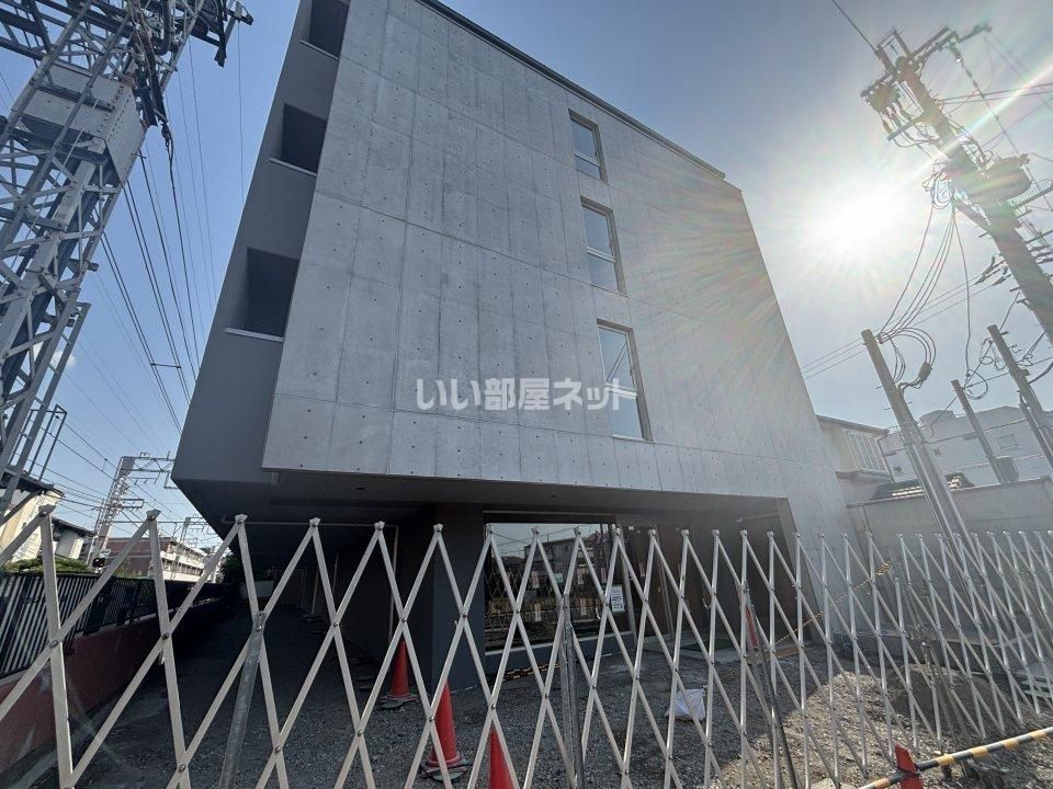 ソフィア墨染駅前の外観画像