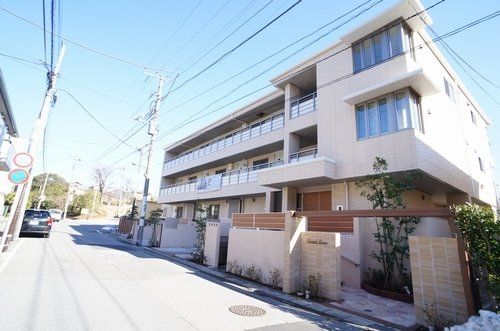 グランリュクスの外観画像