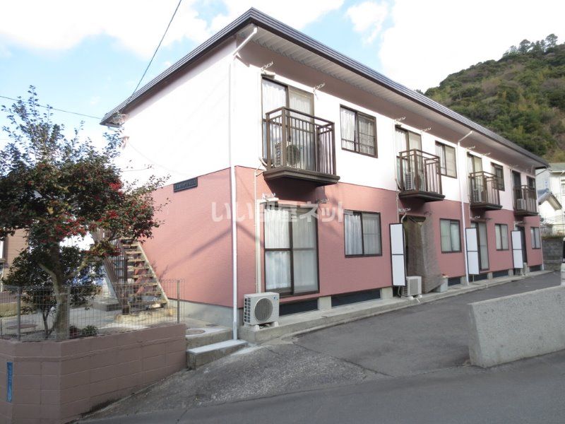 コスモハイツ城山 A棟の外観画像