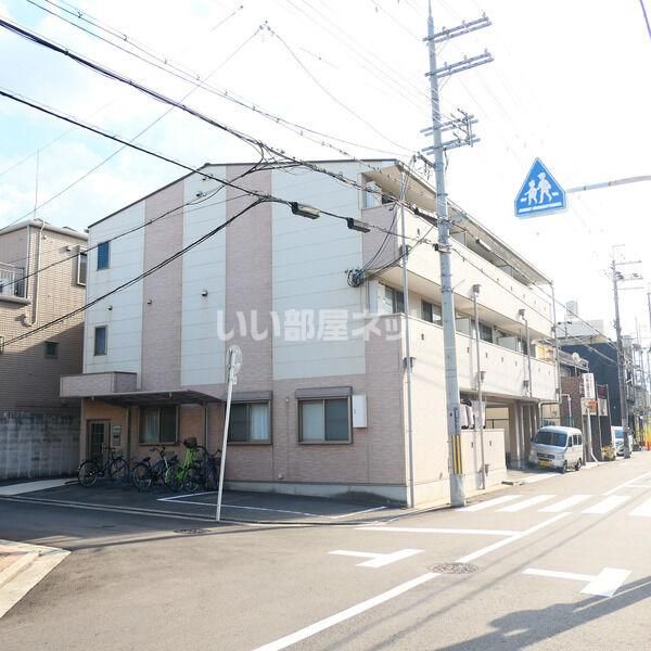 カルム御陵前の外観画像