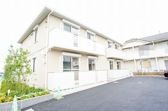 シャーメゾン グランディーIIの外観画像