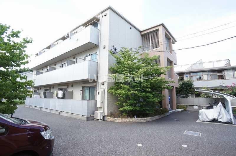 グラシュー トロワの外観画像