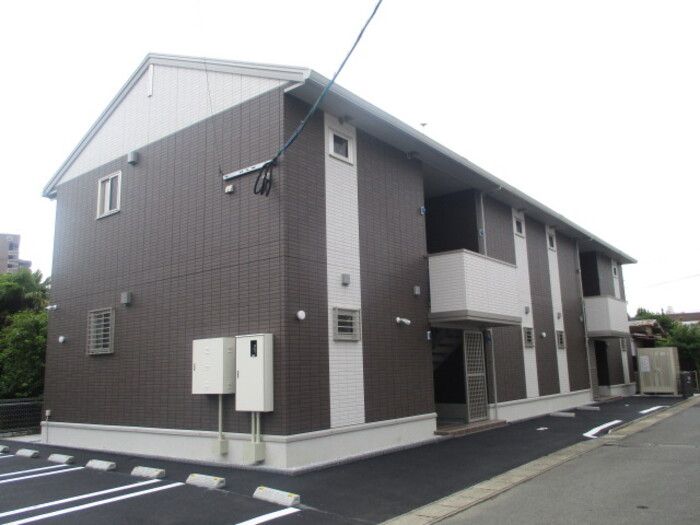 アザールの外観画像