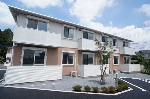 シャーメゾン八幡 Cの外観画像