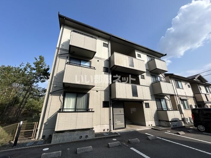 リビングタウン弓ヶ浜 C棟の外観画像