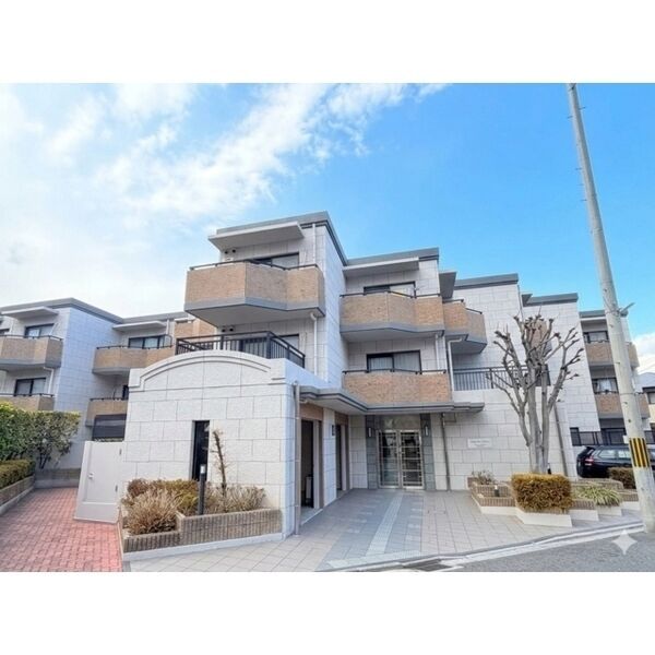Gran Pino 伏見桃山の外観画像