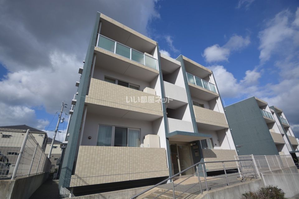 ルネス本城学研台 II棟の外観画像