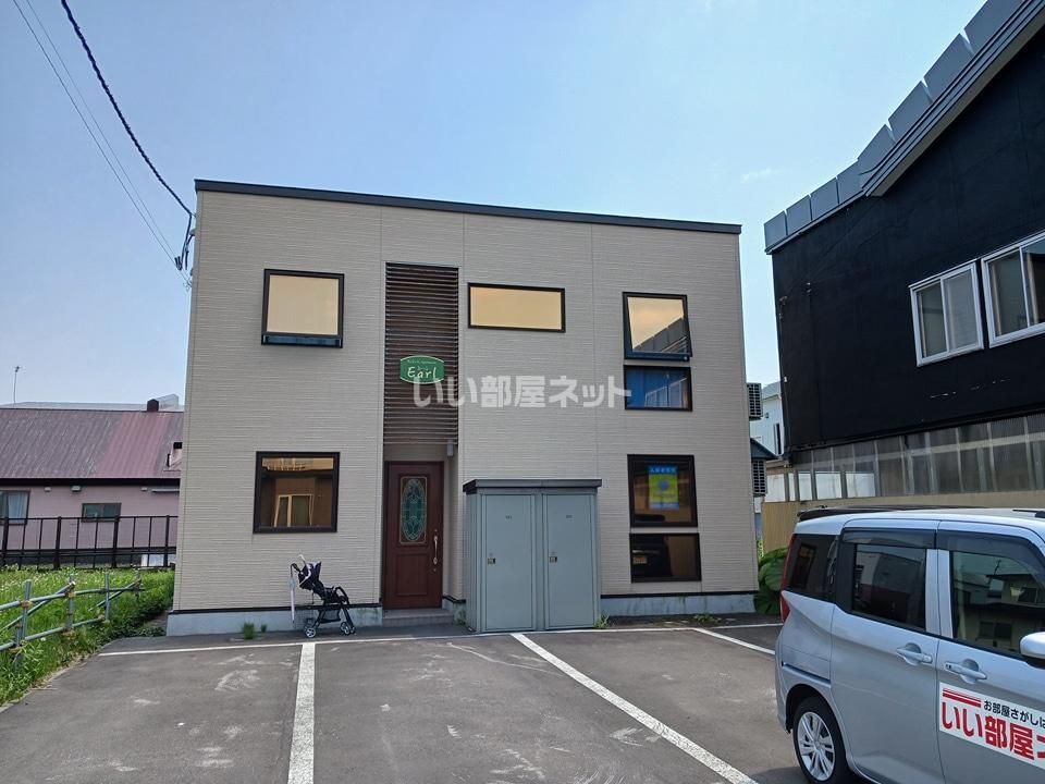 Earl(大町)の外観画像