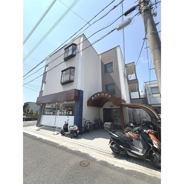 酒カネハイツの外観画像