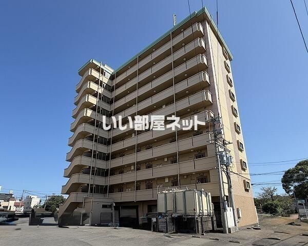 テリオ鶴崎の外観画像