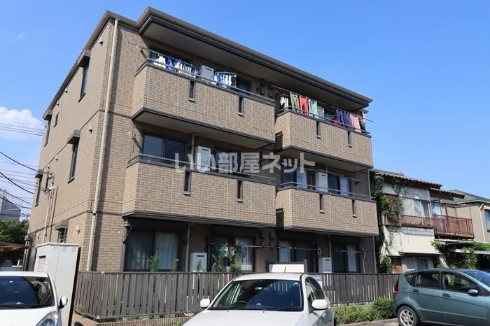 ベルジュノー是政の外観画像