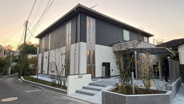 プレミアの外観画像