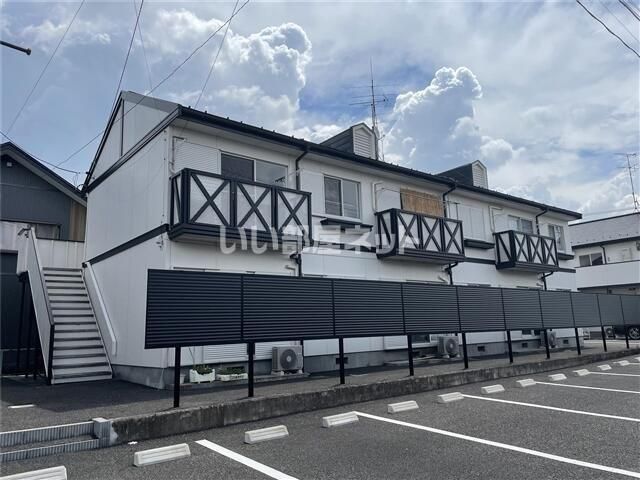 メゾンローズBの外観画像