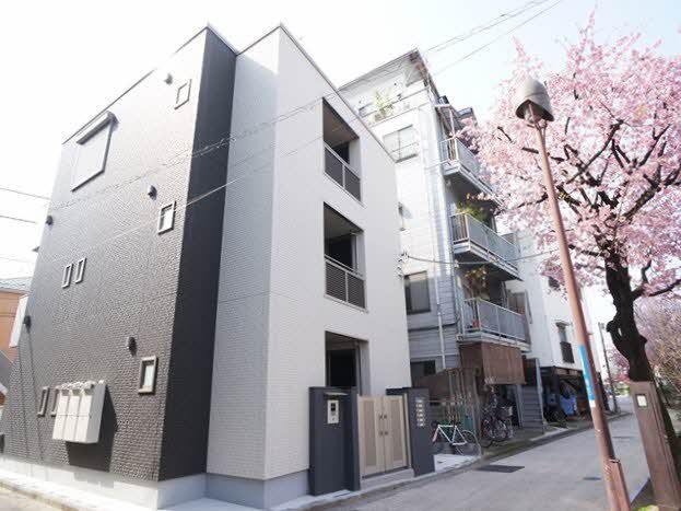 アンファン ボヌールの外観画像