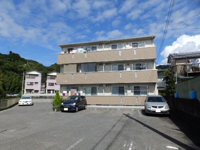 ファミール薊の外観画像